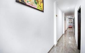 Surya Guest Inn 2*