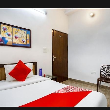 Hotel Surya Inn New Delhi Exterior photo